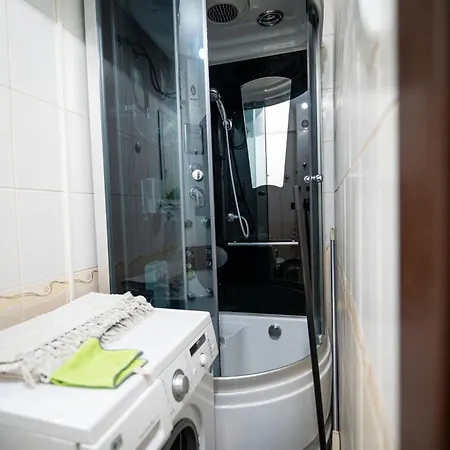 The Family Courtyard - Very Large 2bd By Flat Manаger Apartmán